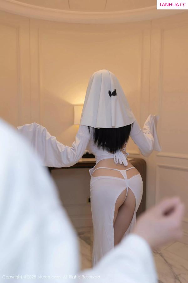安然Maleah  [XiuRen]高清写真图 2025.03.18 No.10035 安然anran 美腿性感第2张图片
